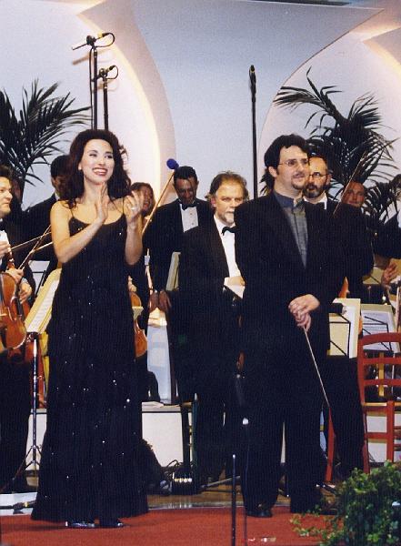 Alessandro Pierfederici con il Soprano Paola Antonucci in occasione di un recital a Treviso.JPG
